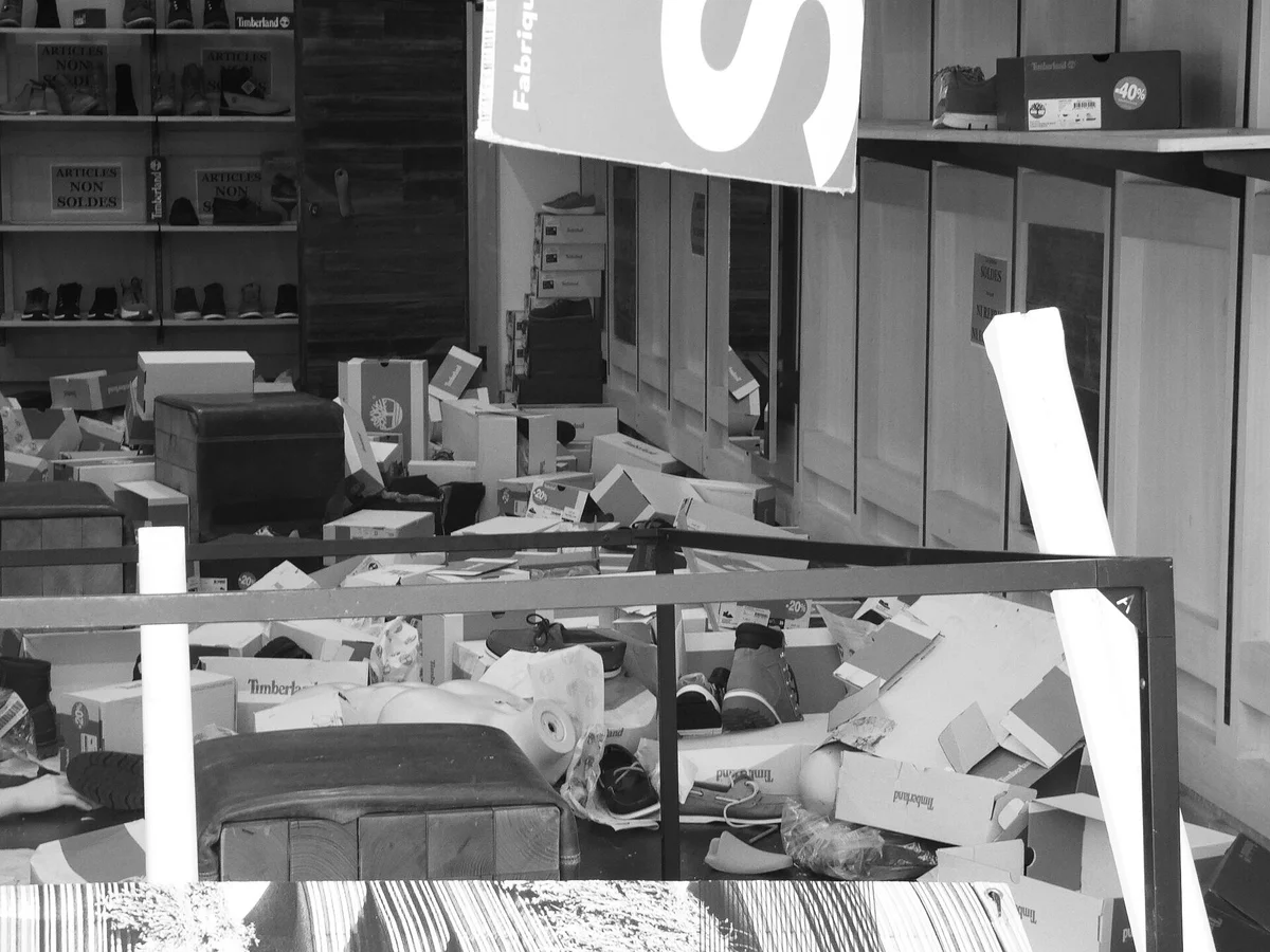 Magasin pillé à Grenoble en 2023